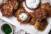 Hanukkah Latkes Recipe 2025: Amy Rosen's Traditional Cooking Guide