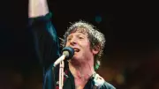 Jeremy Allen White Portrays Bruce Springsteen in Intimate Biopic 'Deliver Me From Nowhere'