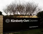 Kimberly-Clark Surpasses Profit Expectations Through Strategic Cost Reductions and Steady Demand