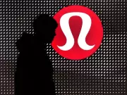 Lululemon Halts Online Sales of 'Get Low' Leggings Amid Transparency Complaints
