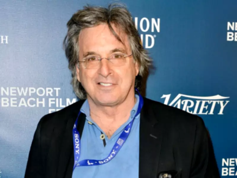 Actor Robert Carradine, Known for 'Lizzie McGuire' and 'Revenge of the Nerds,' Dies at 71