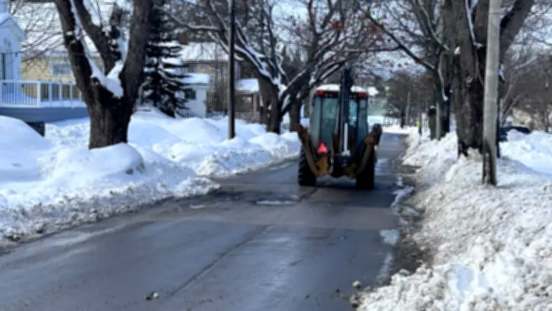Alberta Clipper Storm Brings Snow, School Closures, and Hazardous Road Conditions