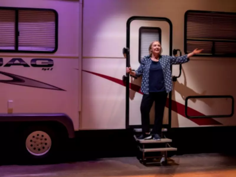 Burning Mom Illuminates The Citadel Stage with Uplifting Story of Renewal