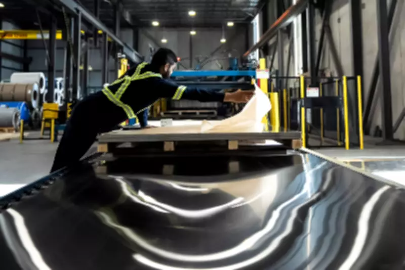 Canada's Unemployment Rate Falls to 6.5% in January Despite Job Losses