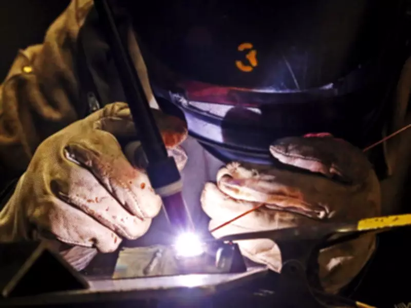Canada's Welding Education Crisis: Outdated Tools and Funding Gaps Hinder Skilled Trades