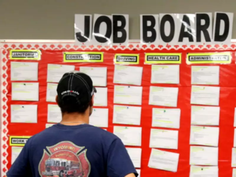 Canadian Job Market to Remain Static in 2026 with AI Impact Looming