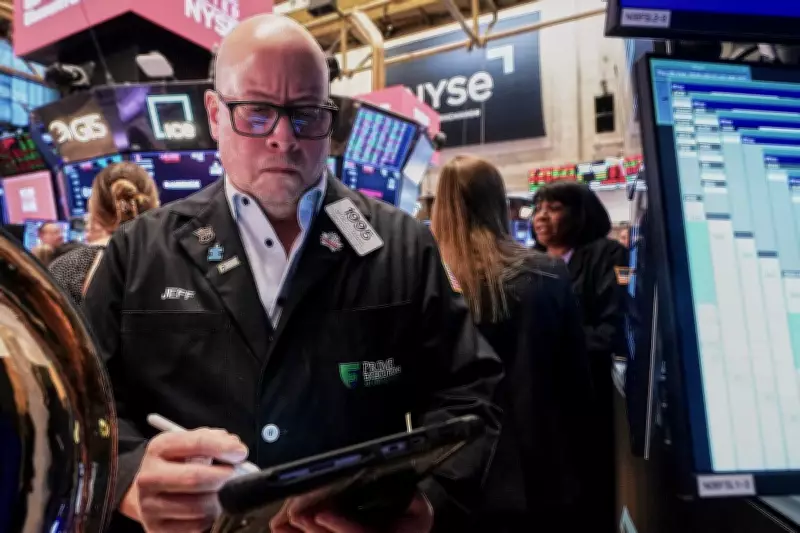 Canadian Stock Market Plunges Over 500 Points Amid Global Sell-Off