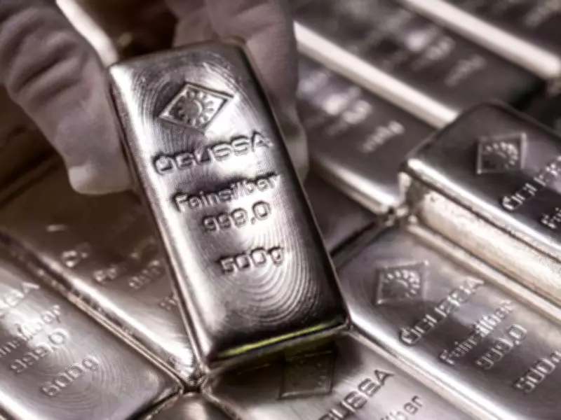 Chinese Trader Bian Ximing Bets $300M Against Silver After $3B Gold Win