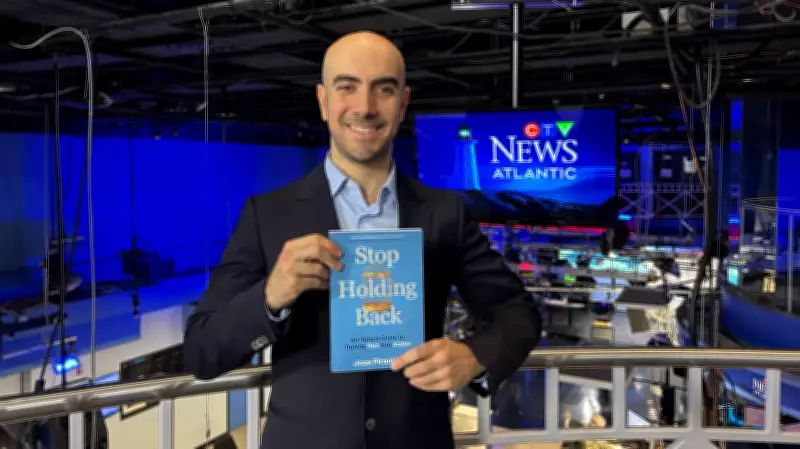 Comedian Born with a Stutter Uses Humor to Conquer Fear of Public Speaking