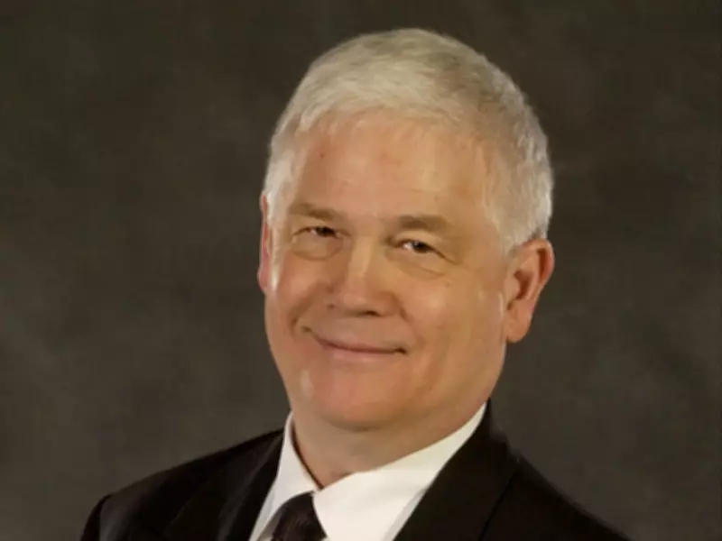 Dave Hodge's Legendary Pen Flip: No Regrets 40 Years After Hockey Night in Canada Exit