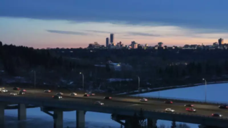 Edmonton's Springlike Weather Nears End as Winter's Return Looms