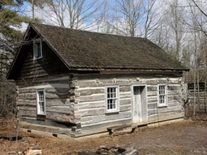 Exploring Canada's Architectural Heritage Through a Comprehensive Field Guide