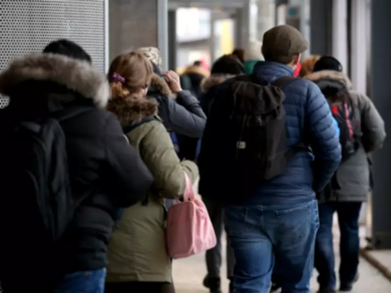 Federal Government Mandates Four-Day Office Week for Public Servants Starting July