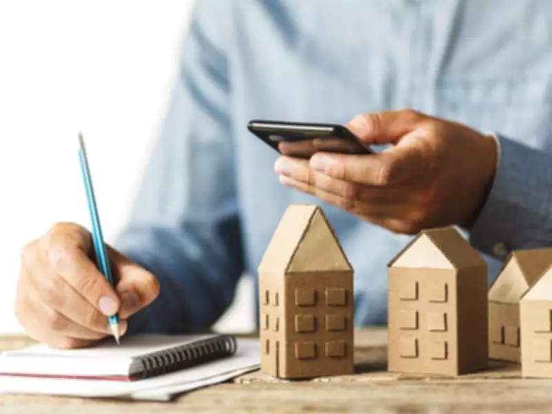 Financial Experts Urge Homeowners to Build Emergency Plans Over Savings