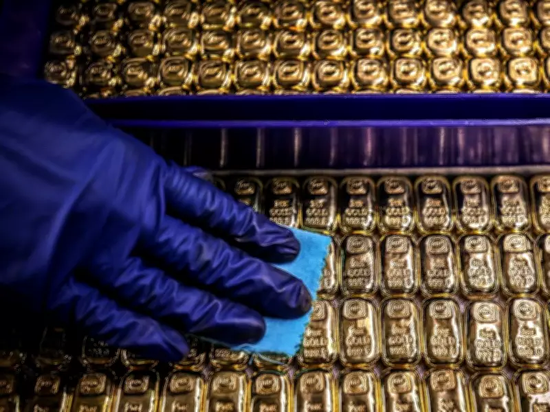 Gold Surges Back to $5,000 as Traders Eye Federal Reserve Interest Rate Moves