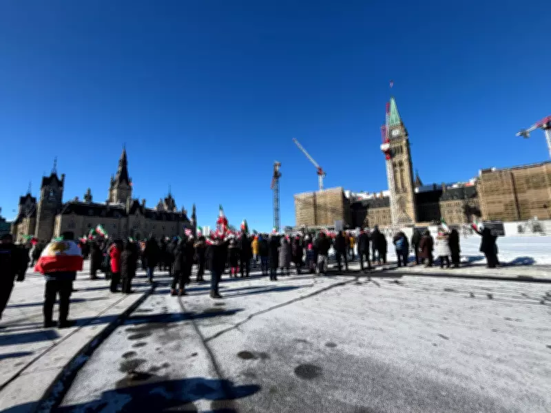 Hundreds Rally in Ottawa in Solidarity with Iranian People's Uprising