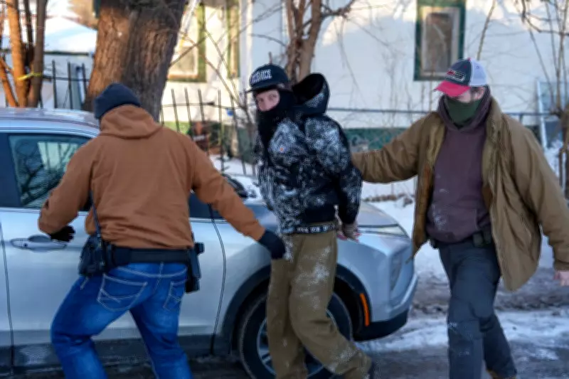 ICE Ruses in Minnesota: Hard Hats and Dummy Plates Fuel Immigrant Fears