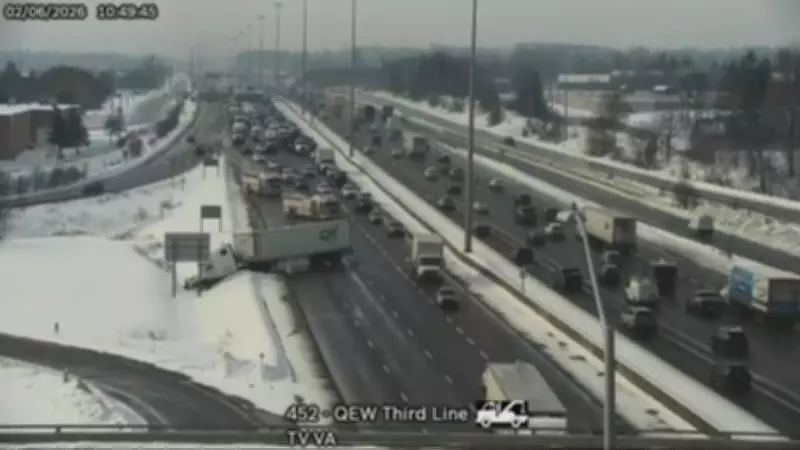 Major Collision on QEW in Oakville Causes Extensive Delays for Toronto-Bound Traffic