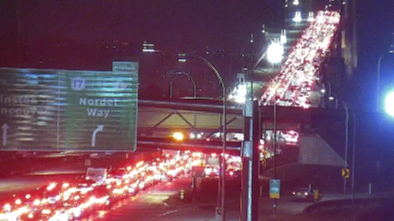 Major Crash on East Annacis Channel Bridge Causes Extensive Traffic Delays in Vancouver