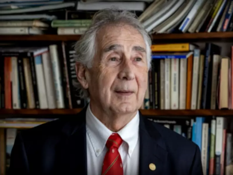 Montreal Doctor's Vulnerabilities Fuel Humanistic Medicine Advocacy