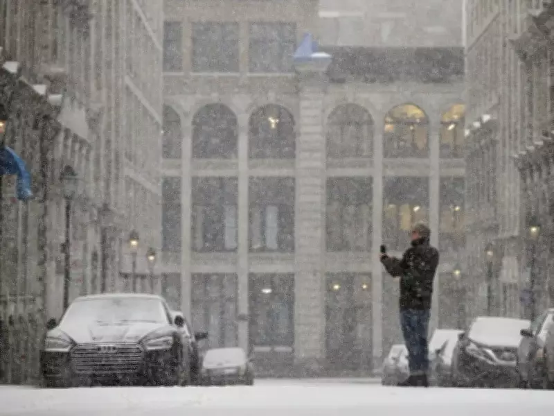 Montreal Weather Forecast: Cloudy Skies with Flurries Expected Sunday