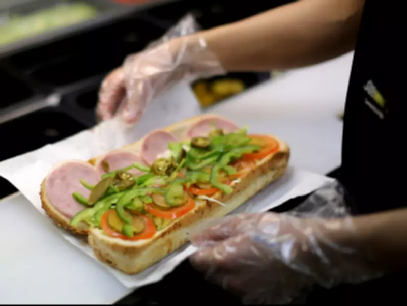 Nearly Half of Canadian Restaurants Struggle Financially Amid Rising Costs