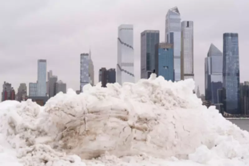 Northeast U.S. Recovers from Severe Snowstorm, Flight and School Disruptions Ease