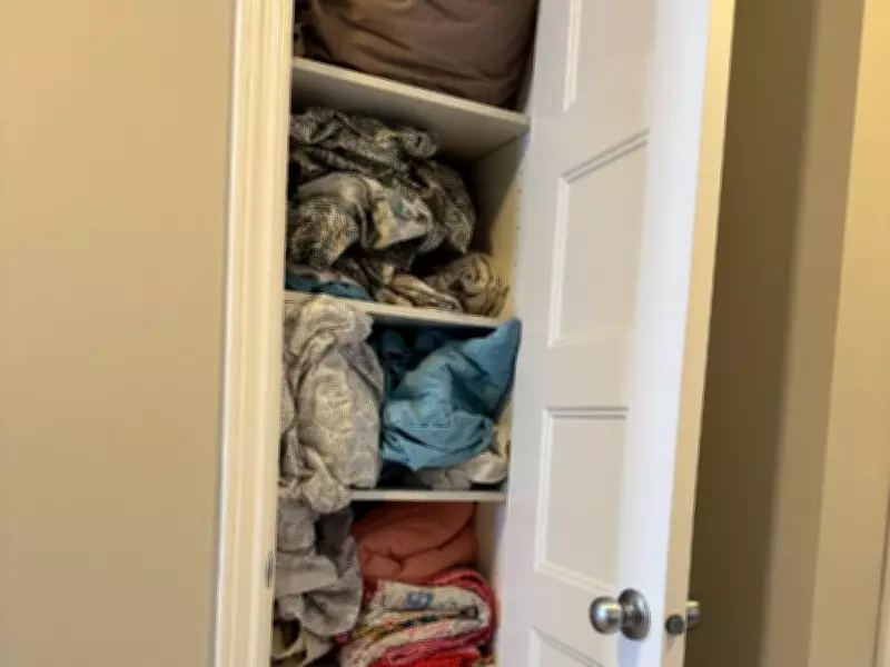 Organizing Your Linen Closet: Finding Peace and Function in Home Decluttering