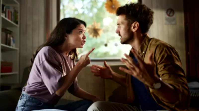 Relationship Therapist's Advice: When to Stay or Go in a Conflict