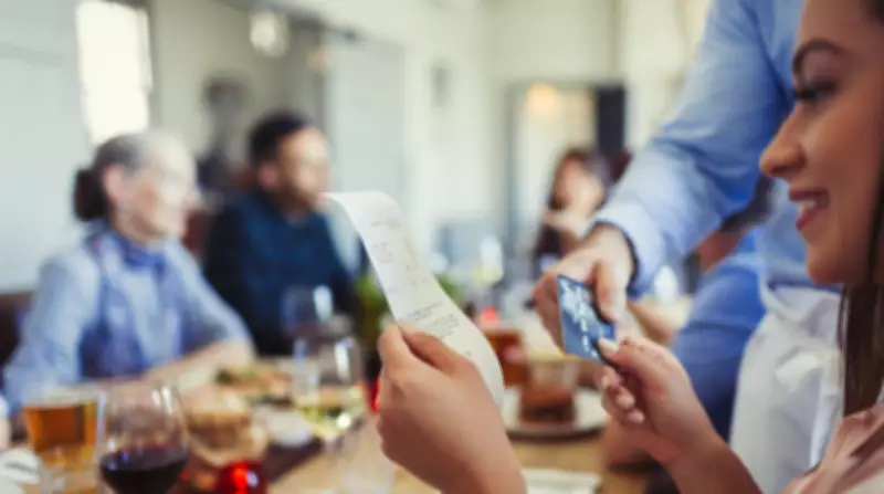 Restaurant Receipts: Does Signing the Customer Copy Matter? Experts Weigh In