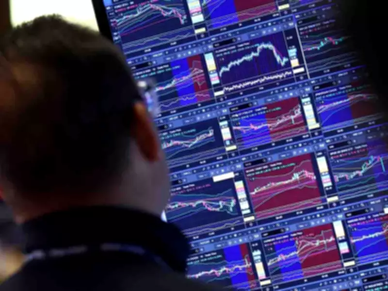 S&P 500 Dips Amid Tariff Uncertainty, Nvidia Rises Ahead of Earnings