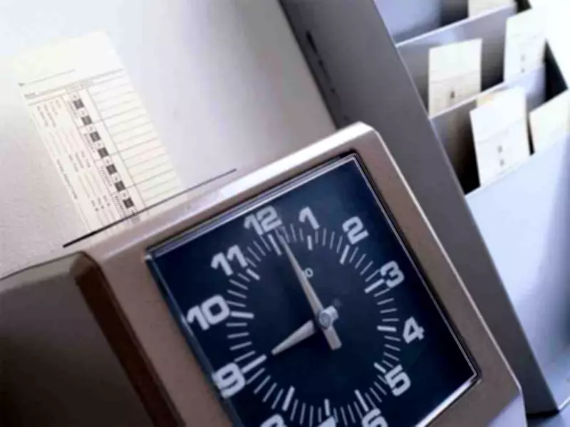 Study Reveals Shift to Traditional 9-to-5 Work Hours in U.S., Except in Retail