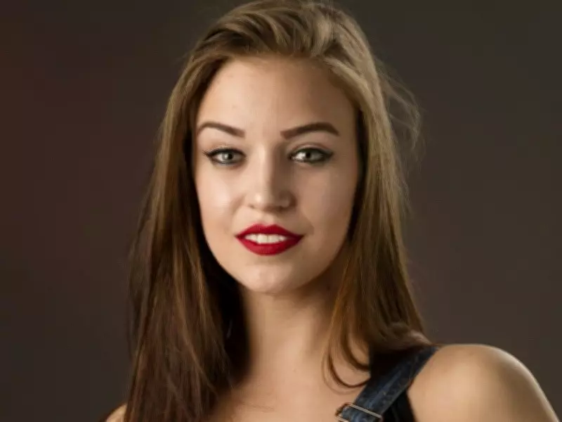 SUNshine Girl Cassandra: A Gemini Gardener with a Passion for Baseball