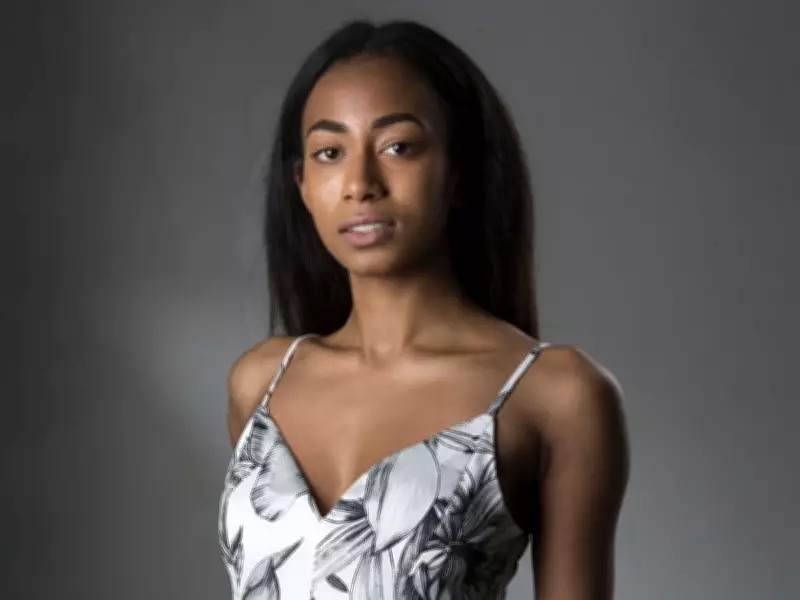 SUNshine Girl Kiara: Aspiring Model and Toronto's Beloved Personality
