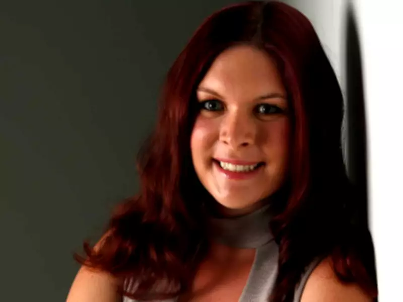 SUNshine Girl Nicole: Outdoor Enthusiast with Passion for Paddleboarding and Baseball