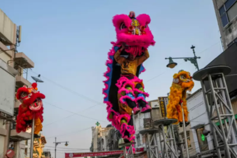 Thai Police Use Lion Dance Disguise to Capture Suspected Thief
