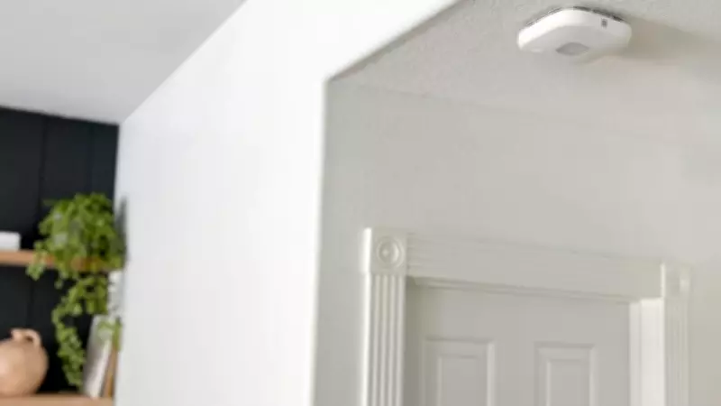 The Ultimate Guide to Top-Rated Smoke Detectors for Canadian Homes in 2026