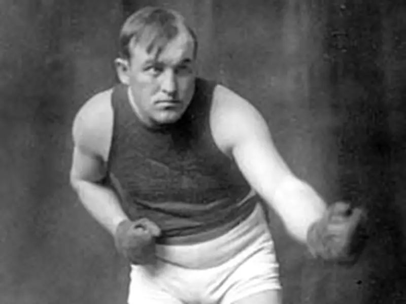 Tommy Burns: The Canadian Boxing Champion Who Made History by Losing