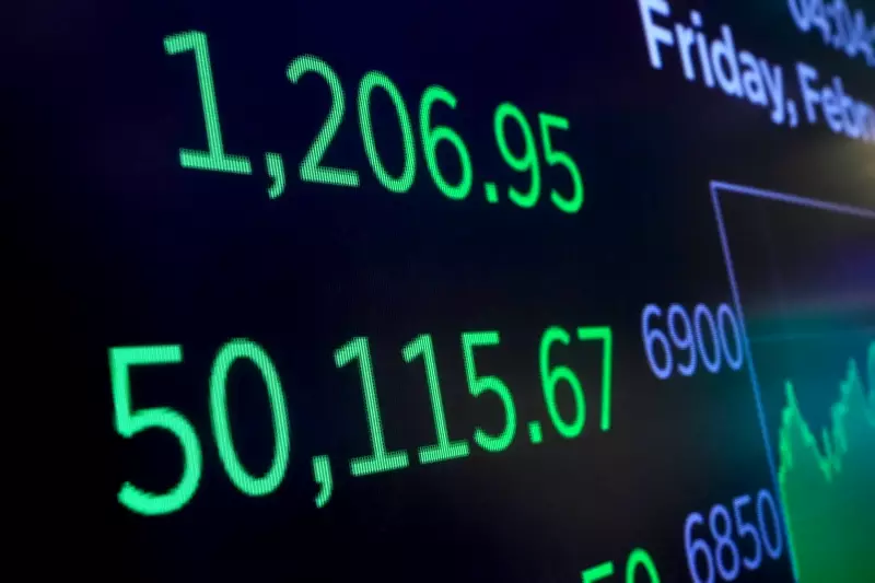 U.S. Markets Mixed as Investors Await Key Employment Data Release