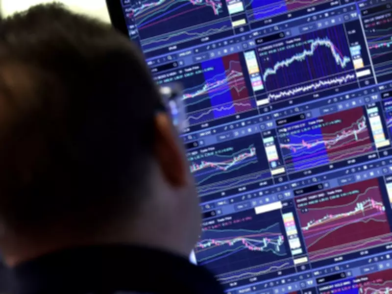 U.S. Stocks Decline Amid Trade Policy Uncertainty as Dollar Recovers