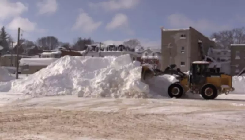 Wiarton, Ontario Records 343 cm of Snow This Winter, Highlighting Seasonal Extremes