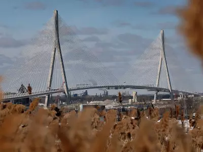 Ambassador Bridge Owners' $1M Donation to MAGA Fund Preceded Trump's Bridge Threat