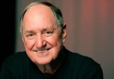 Neil Sedaka, Legendary Singer-Songwriter of 1960s and '70s Hits, Dies at 86