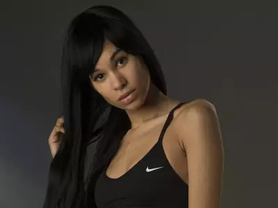 SUNshine Girl Honey: A Look Back at the 2017 Feature Model