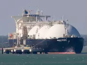 Australia Diverts LNG Shipment to Eastern Canada Amid Asian Demand Slump