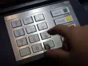 Canadian Homeowners Face Limited Refinancing Options Amid Declining Equity