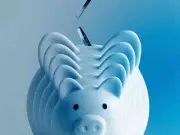 Financial Advisers Reveal TFSA and RRSP Strategies for Wealth Building