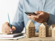 Financial Experts Urge Homeowners to Build Emergency Plans Over Savings