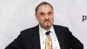 John Rhys-Davies Helps Fan Propose at Vancouver Expo in Magical Moment