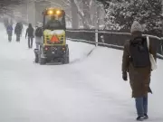 Montreal Braces for 10 cm Snowfall: Travel Advisory Issued for Evening Commute